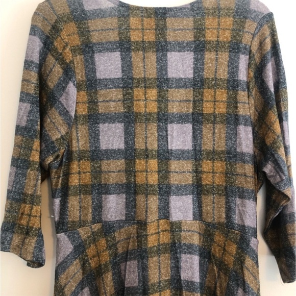 Outlander - The Series Collection from Torrid Women’s Plaid Wrap Dress Size 1 - Picture 10 of 12